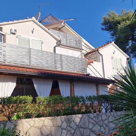 Apartmani Dutkovic Vrboska Eksteriør billede