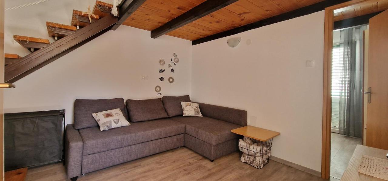 Apartmani Dutkovic Vrboska Eksteriør billede