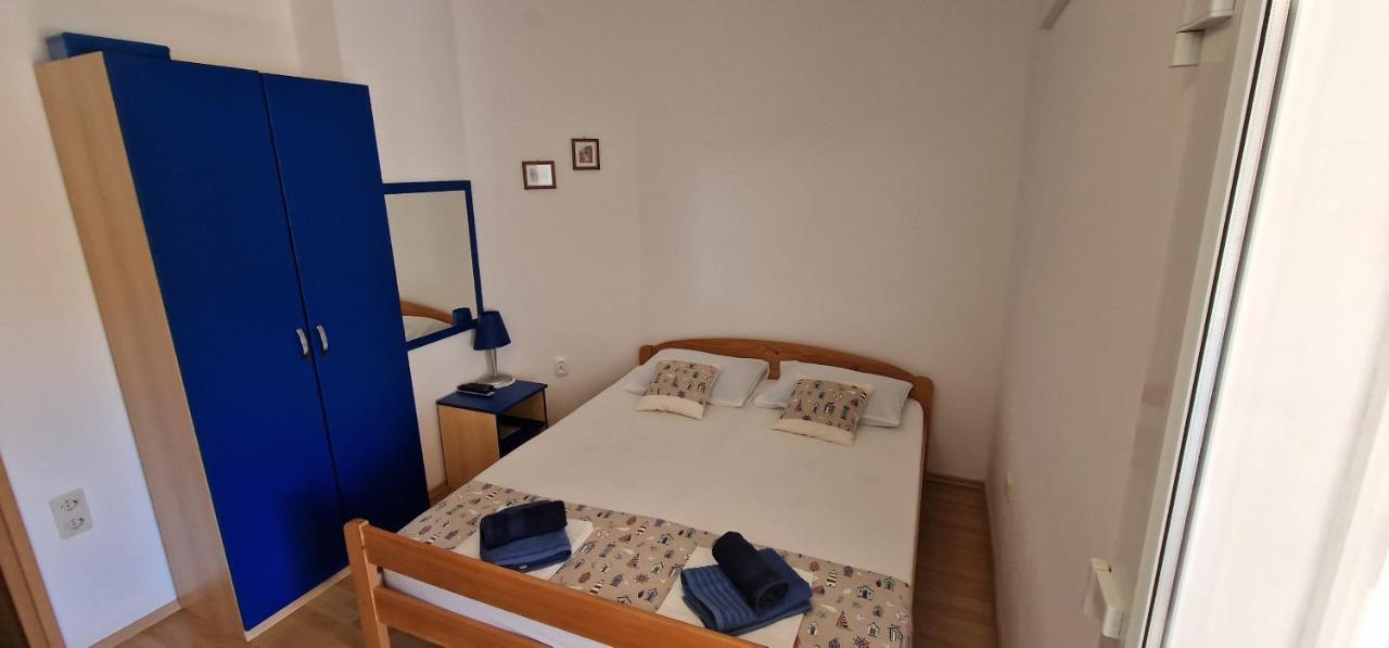 Apartmani Dutkovic Vrboska Eksteriør billede